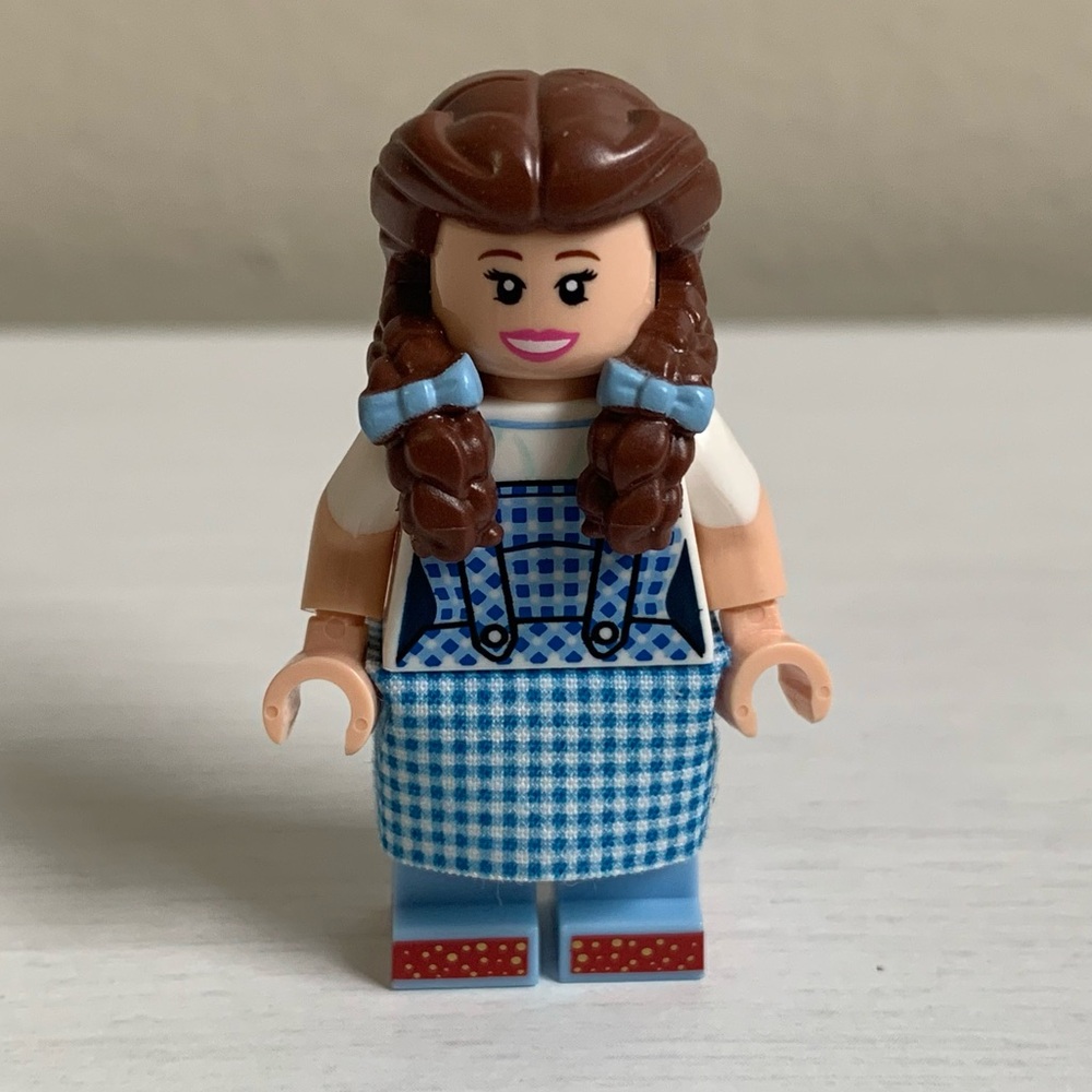 LEGO Dorothy Gale Minifigure Lego Movie 2 Wizard of Oz 71023